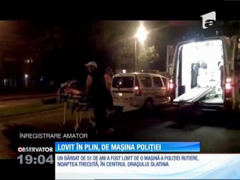 Bărbat lovit pe zebră de mașina poliției