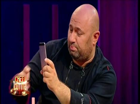 Hohote de râs la ”Chefi la cuțite”! Sorinel Cuțitul de Aur și Florinel Hăndrălăul îi cântă lui Scărlătescu: ”Zori de ziuă se revarsă, acuma mă-ntorc acasăăăă...”