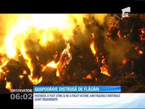 O gospodărie din județul Neamţ a fost mistuită de un incendiu violent