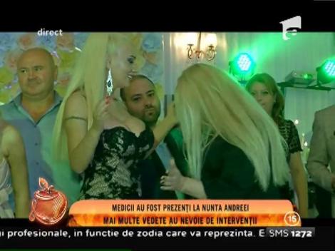 La soare te poţi uita, dar la dinţii ei, ba! Simona Traşcă a trecut din nou prin cabinetul medicului