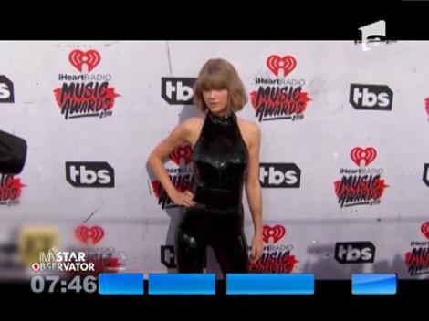 Taylor Swift, din nou singură