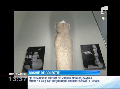 Celebra rochie purtată de Marilyn Monroe când i-a cântat "La mulţi ani" preşedintelui Kennedy, scoasă la licitaţie