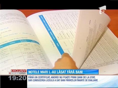 Un băiat care suferă de hemofilie riscă să rămână fără banii de la stat din cauza notelor prea mari