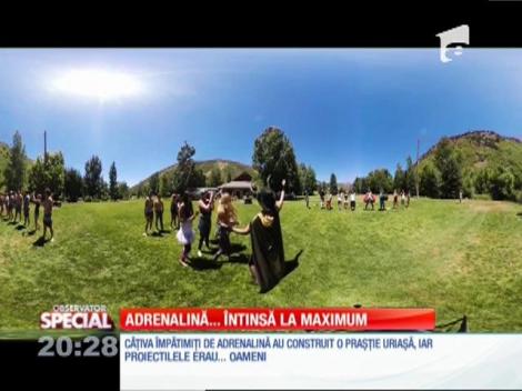 SPECIAL! A apărut praştia uriaşă care trage cu "proiectile umane"