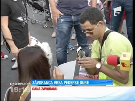 Oana Zăvoranu, în mijlocul protestatarilor care au cerut schimbarea legii pentru protecţia animalelor