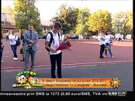 Prima zi de şcoală pentru Duţă şi Miruna, reporterii de la Neatza