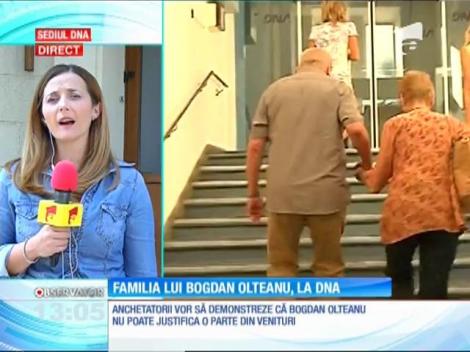 Părinţii lui Bogdan Olteanu, dar şi fosta nevastă a acestuia au ajuns azi în faţa procurorilor DNA