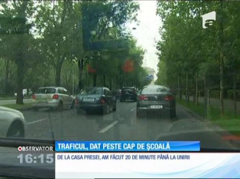 Noul an şcolar a schimbat traficul din Bucureşti. O demonstrează un experiment făcut de reporterii Observator