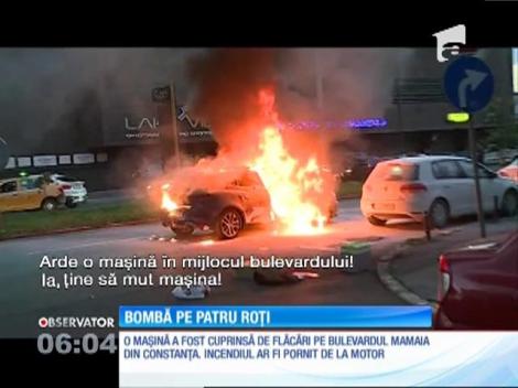 Maşină cuprinsă de flăcări pe bulevardul Mamaia din Constanţa