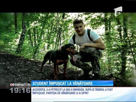 Un tânăr de 20 de ani din Suceava a fost împușcat de un vânător