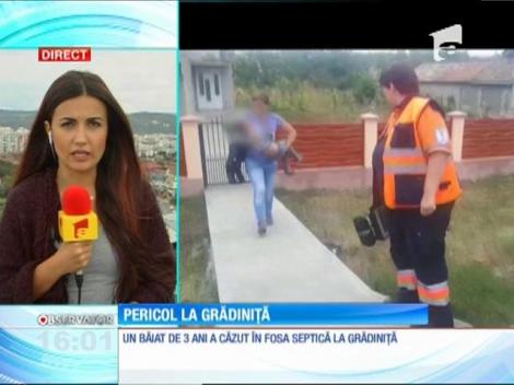 Copil de 3 ani, la un pas de moarte la grădiniță. A căzut în fosa septică!