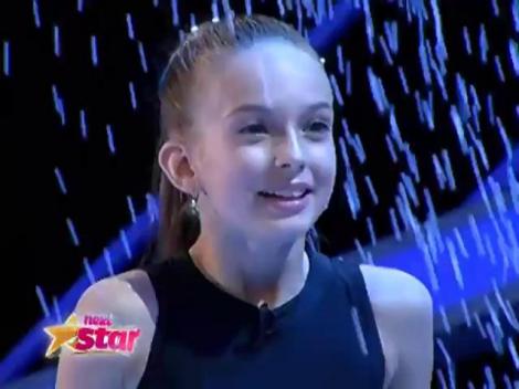 Moș Crăciun a venit pentru Yasmina Butilă, în septembrie, cu ninsoare și cadouri