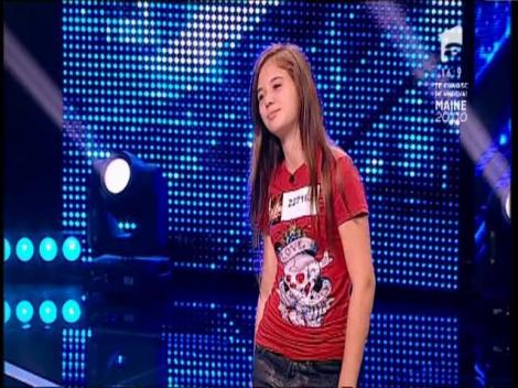 Cu patru de "DA", Sara Tudorie merge în următoarea etapă X Factor!
