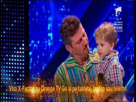 Elis, Călin şi micuţul Albert se califică în următoarea etapă X Factor!