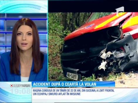 Un tânăr şofer din Suceava s-a certat cu sora şi iubita lui, la volan, şi-a intrat cu maşina într-o ambulanţă