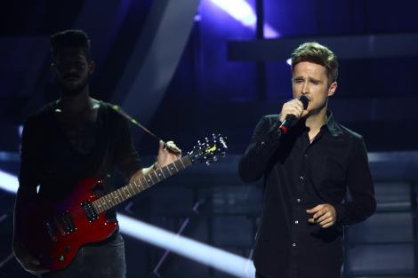 Șerban a numărat  stelele mai ceva ca Ryan Tedder de la One Republic! ”Counting Stars” a sunat impecabil!