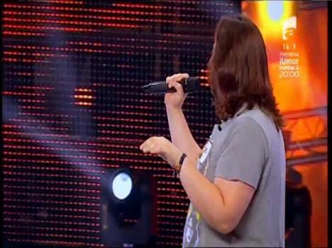 Queen - Somebody To Love. Vezi interpretarea lui Ricardo Vietti, la X Factor!