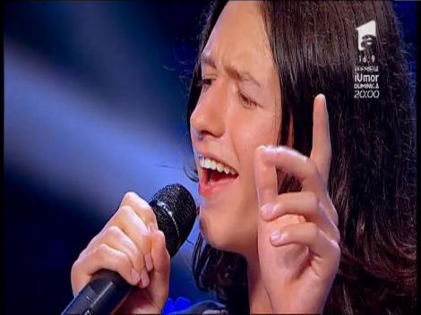 „Eu îţi dau NU, să nu treci la X Factor şi să putem să lucrăm de mâine”. Dragoş Luca, „prăjitura perfectă” a lui Carla’s Dreams. O voce de milioane!
