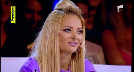 Uite scena, nu-i concurentul! Omul invizibil, moment ieșit din comun pe scena iUmor! "Ce vă uitați ca curca-n lemne? Atenție unde vă scărpinați! Cheloo!"