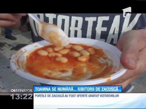 Mii de porţii de zacuscă şi concerte de muzică populară, la Arad