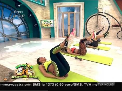 Pătrățelele înnebunesc fetele! Cel mai bun antrenament pentru un abdomen sculptat, a la sexy Flavia! De făcut acasă!