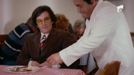 Ospătarul Puiu Călinescu: "Bucătarul vă întreabă dacă doriţi puiul înăbuşit? Noi, de obicei, le tăiem gâtul!"