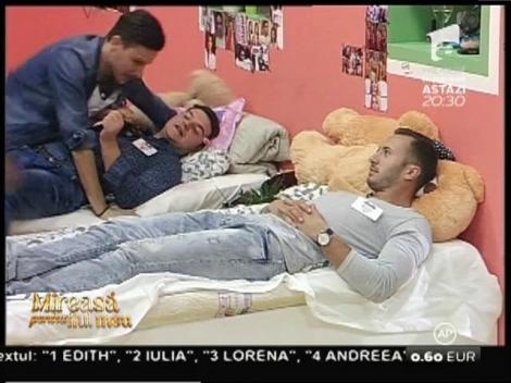 Râzi cu lacrimi! Flacăra iubirii s-a aprins pentru Petru şi Ali?!