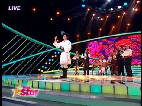 Victoria folclorului. Marius Varga a arătat că greutățile vieții te pot transforma într-un învingător!