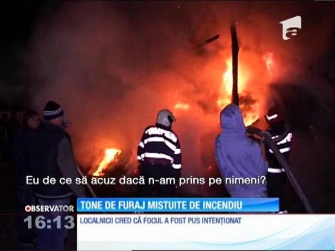 Incendiu de proporţii în Vaslui. Tone de furaje au ars ca o torţă