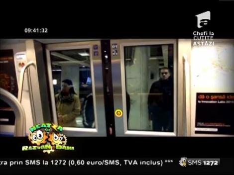 Două tinere din Bucureşti "livrează dragoste" la domiciliu