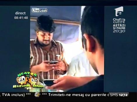 Smiley News: Cea mai tare glumă de şantier din Pakistan