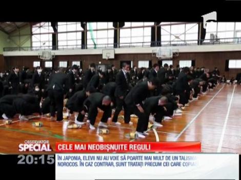 Reguli stricte în școlile de peste hotare... Este interzis să ai un prieten foarte bun printre colegi!