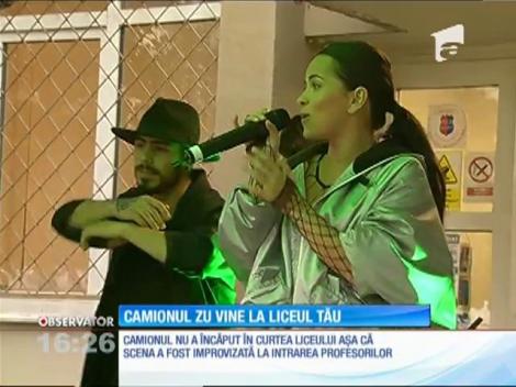 Inna, concert în curtea școlii