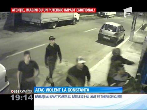Atac violent în Constanța. Aproape 20 de bărbaţi înarmaţi au vrut să le arate vecinilor cine face legea