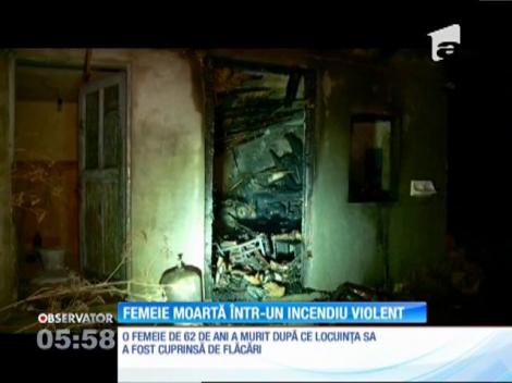 Femeie carbonizată de viciu. A adormit cu ţigara aprinsă în mână