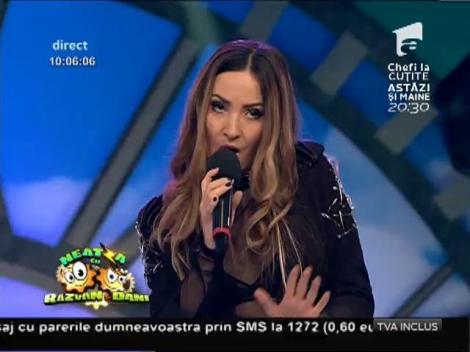 Maya schimbă registrul muzical şi lansează piesă nouă! Ascultă şi tu "Love is Not Enough"