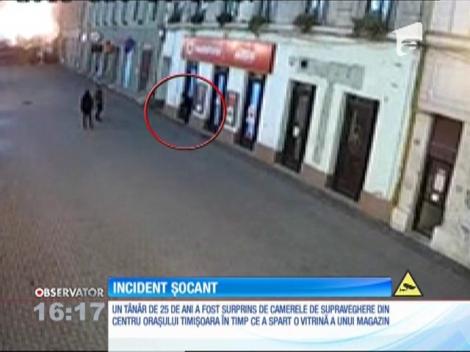 S-a crezut taur și s-a înfipt cu capul în vitrina unui magazin. Un bărbat din Timișoara a crezut că are super-puteri și acum este cercetat de polițiști