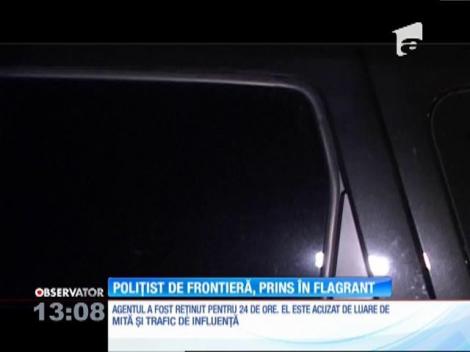 Un poliţist de frontieră din Timişoara a fost prins în flagrant în timp ce lua mită