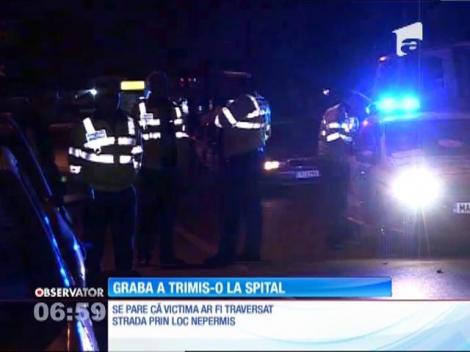 Spulberată de o maşină în timp ce încerca să traverseze neregulamentar