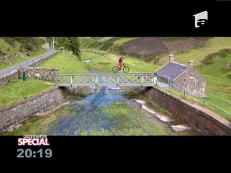 Special! Daniel Macaskill testează bicicletele de teren