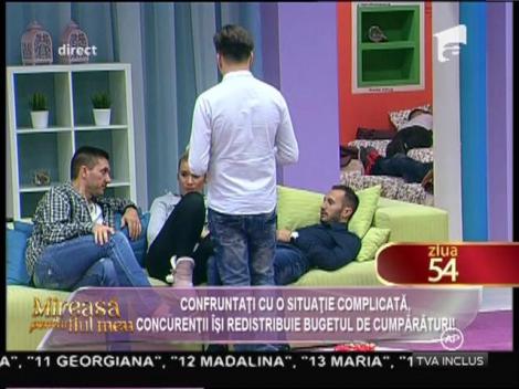 Reorganizări bugetare! Băieţii le lasă fără mâncare pe fete!