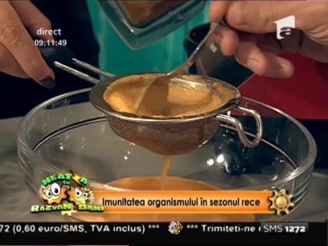 Imunitate scăzută? Învață să prepari un smoothie cu cătină!