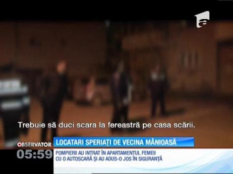 Problemele în dragoste au înfuriat-o atât de tare pe o femeie încât doar o armată de medici, pompieri şi poliţişti a reuşit să o calmeze