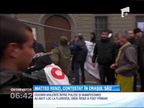 Manifestaţii violente la o conferinţă politică a premierului italian Matteo Renzi, la Florenţa