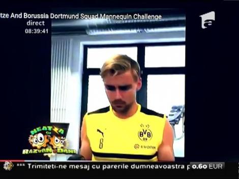 Smiley News: Jucătorii Borussiei Dortmund au rămas fără reacții, la propriu!