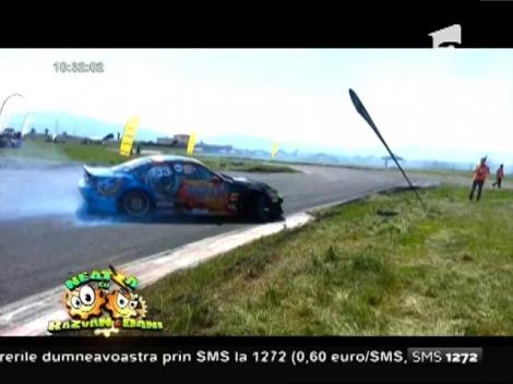 Tainele derapajului controlat. Mașini tunate pe pista de drift