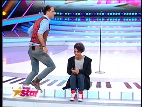 Prezentare: Ştefan Cizmaru, 14 ani, Siret Suceava - a fost abandonat de părinţi într-un centru maternal!