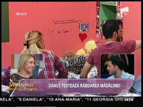 Situație delicată la „Mireasă pentru fiul meu”! Două concurente s-au bătut pentru Petru! (VIDEO)