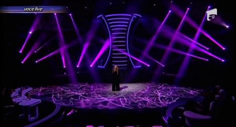 Nico se transformă în Lara Fabian - "Je suis Malade"