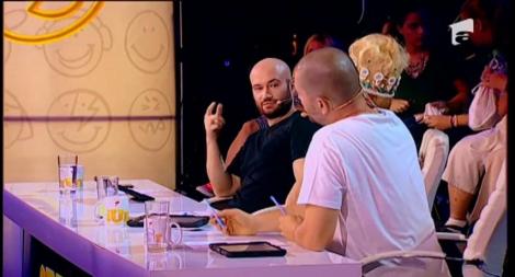 Cheloo și Delia nu reușesc să-și facă semnătura de două ori în același mod